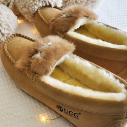 DK Sheepskin UGG DK215 女士豆豆鞋