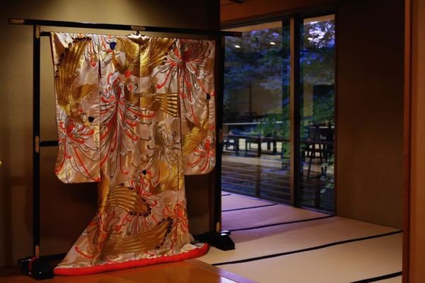 全程顶级酒店,隐居山林之间私享绝密空间!北京/上海-日本东京椿山庄+富士虹夕诺雅5天4晚自由行