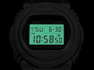 CASIO 卡西欧 G-SHOCK DW-5750E-1JF 男士运动手表