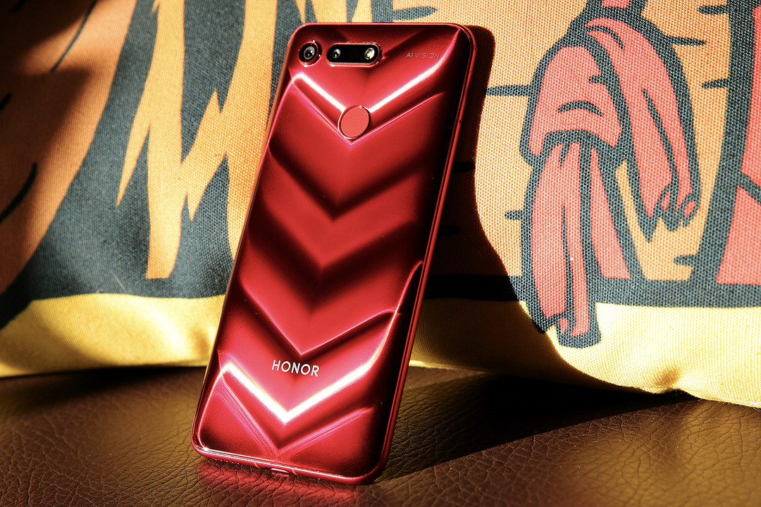 《到站秀》第234弹:麒麟980加持4800万像素,Honor 荣耀 V20 智能手机首发