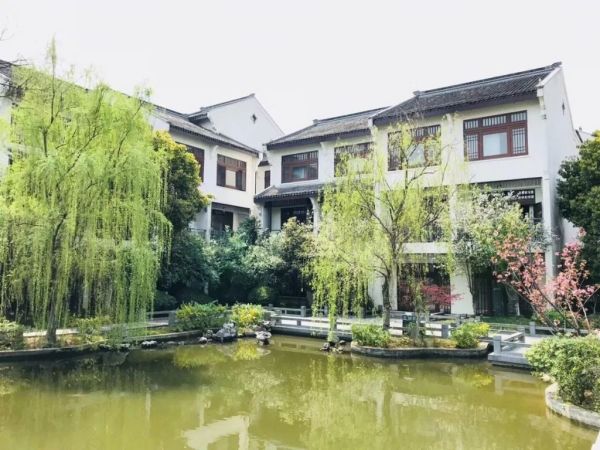 无锡梁鸿湿地丽笙度假酒店 高级大床房2晚(含早餐+双人中华赏石园/梁鸿湿地公园门票)
