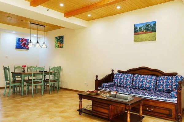 特惠:隐于秀丽山水间,美式风情度假别墅,家庭优