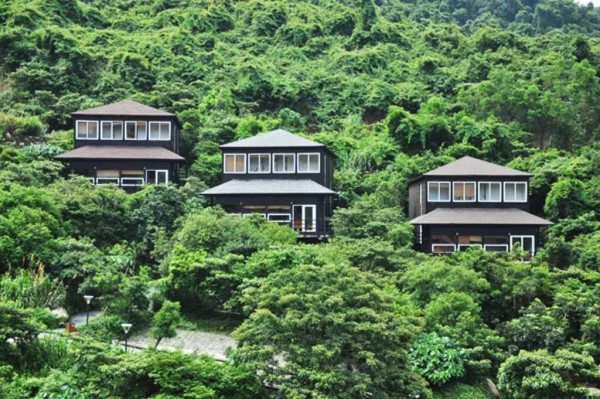住面朝大海的山林间，享私人沙滩、温泉！深圳皇庭柚柑湾度假酒店1晚套餐