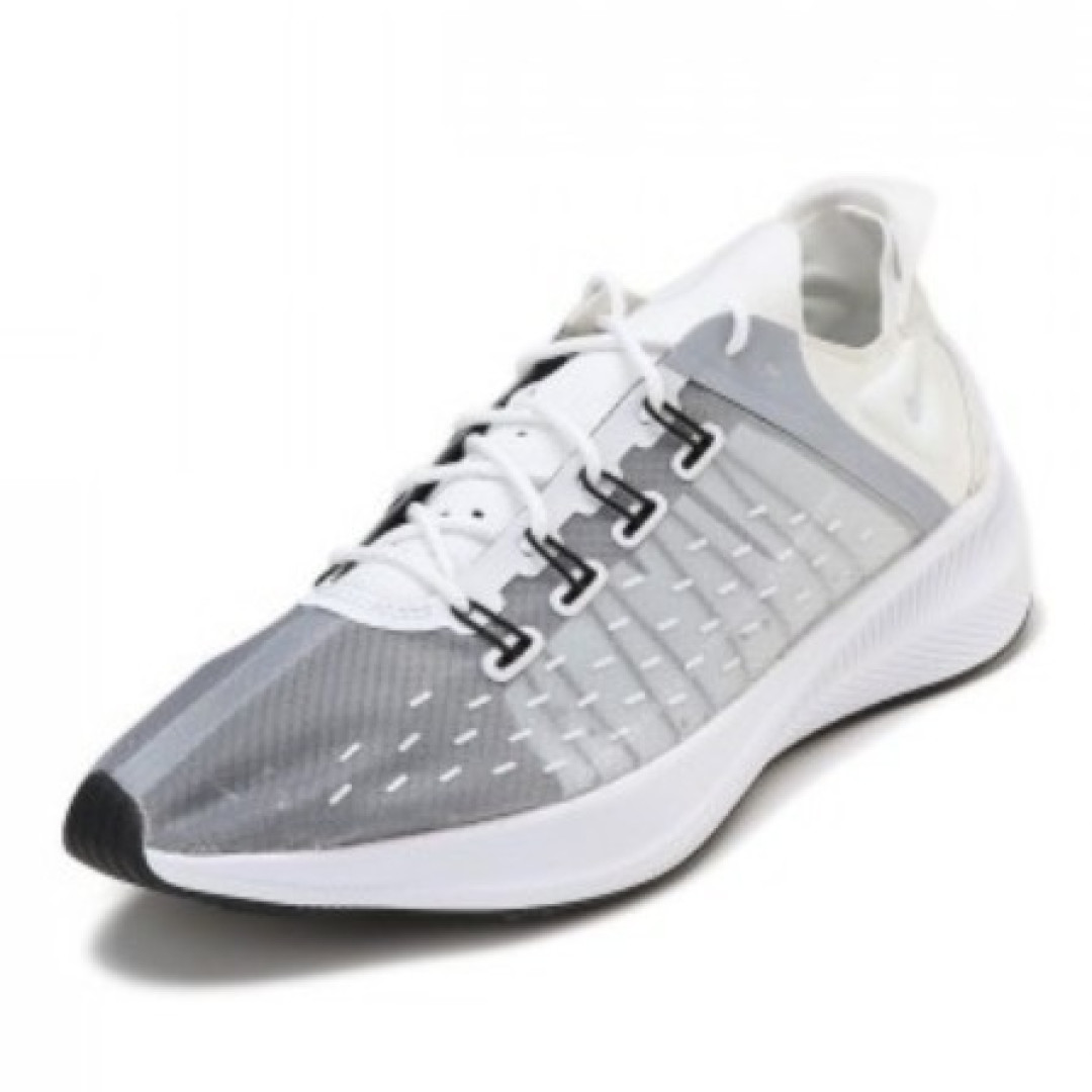 回旋镖鞋底+半透鞋面+React缓震=Nike EXP-X14