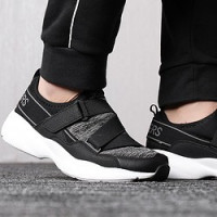 SKECHERS 斯凯奇 D'lites 999852 搭带款 男子熊猫鞋