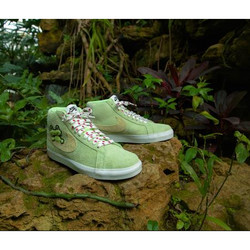 NIKE SB ZOOM BLAZER MID QS 男女款滑板鞋