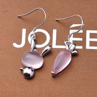 羽兰JOLEE耳钉S925银天然粉水晶兔兔爱萝卜耳饰时尚不对称饰品送女友老婆生日礼物 JE17002