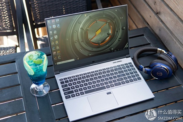 MECHREVO 机械革命 Z2 Air 15.6英寸游戏笔记本(i7-8750H、8GB、512GB、GTX1050Ti、72%)