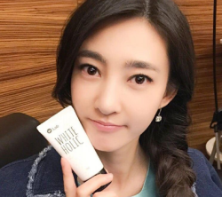 妲己扮演者王丽坤力荐的wlab白雪公主素颜霜5