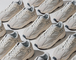 adidas 阿迪达斯 YEEZY BOOST 700 EG7596 运动休闲鞋 42