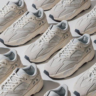  adidas 阿迪达斯 YEEZY BOOST 700 EG7596 男子运动休闲鞋