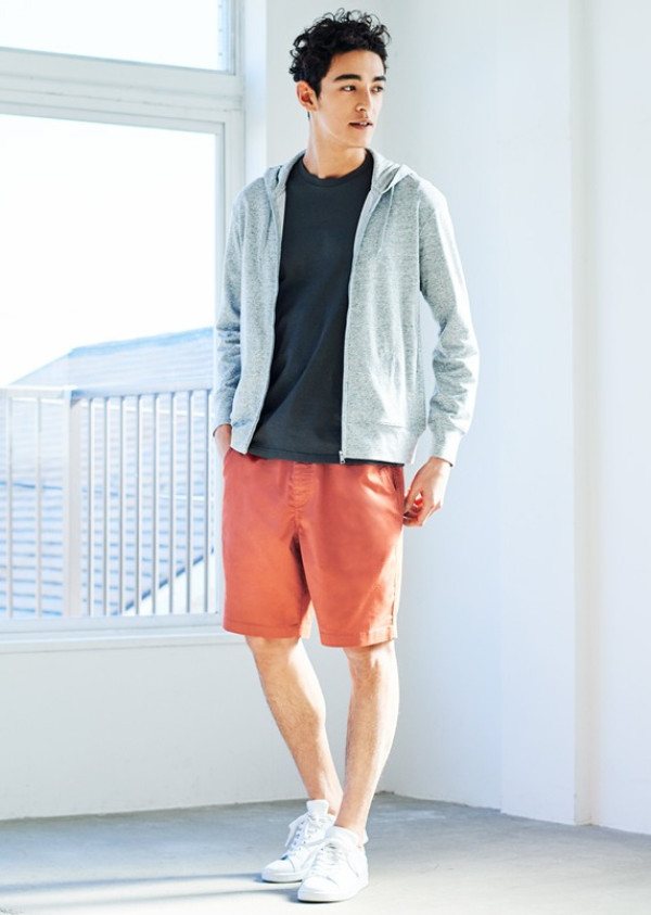 小编精选：优衣库 瞬间防晒一件搞定 UNIQLO 优衣库 AIRism 防晒连帽开衫