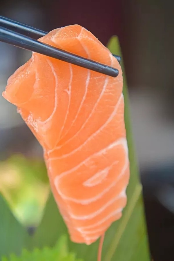 畅吃!5种口味小龙虾、9种海鲜刺身 苏州纽威丽筠酒店小龙虾自助晚餐