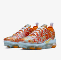 NIKE 耐克 AIR VAPORMAX PLUS HEAT LEVEL COLLECTION 女款运动鞋