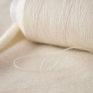 牧心 羊绒线 毛线 24/2中细线 手编机织均可 婴儿宝宝毛线 围巾线Z01 纯白色