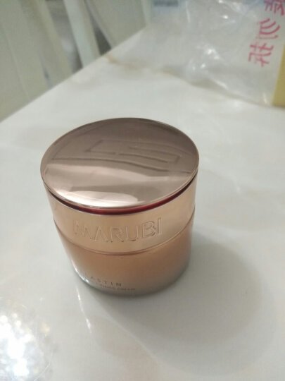 
这个是第一次用，抹了一点点放在指肚，拉