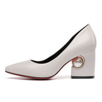 Universe 浓情漫宇 尖头浅口珍珠粗高跟四季女单鞋E081 白色34