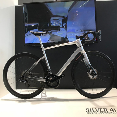 argon18 x 奔驰联名 碳纤维碟刹公路自行车