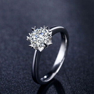 鸣钻国际 恒爱 钻戒女 白18K金钻石戒指结婚求婚女戒 钻石对戒女款 约9分 送女友生日礼物 11号