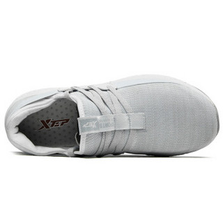 XTEP 特步 男鞋跑鞋新款轻薄舒适网面跑步鞋休闲正品男运动鞋 982219119296 白色 43码