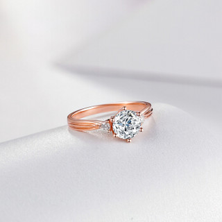 周六福 珠宝女款钻石戒指时尚结婚镶嵌钻戒 KIDB023290 100分 SI/H