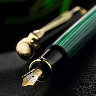 百利金（Pelikan）M400施德莱斯曼线条14K镀金笔尖树脂笔杆圆礼盒-绿色EF