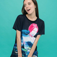 IYOGURT TEE 女人全身像印花短袖T恤 