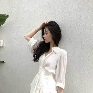 维迩旎 2019夏季新款女装新品很仙法国小众韩版气质两件套装裤女 zxALYN-8346 白色 M
