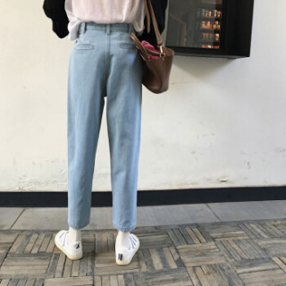 莉夏乐 2019春夏新品女装新款休闲裤扣子装饰小牛仔裤女 zxALYD2890 浅蓝 L