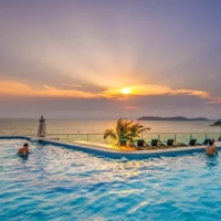 入住无敌海景房，享无边际游泳池！珠海格力东澳大酒店1晚套餐（含船票、晚餐）