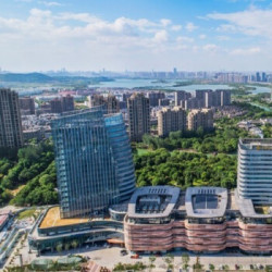 暑假专享!苏州石湖金陵花园酒店2晚+双早+儿童乐园(可选双人晚餐)