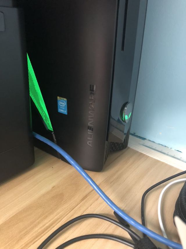 网络上有很多说不好的,我自己的是x51