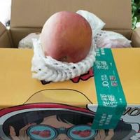 个头很大的苹果，正宗阿克苏，每个都是冰糖