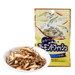 日本进口 摩西摩西（MoXiMoXi）小鱼熟制扁桃仁20g 鱼干坚果海味休闲零食 *11件