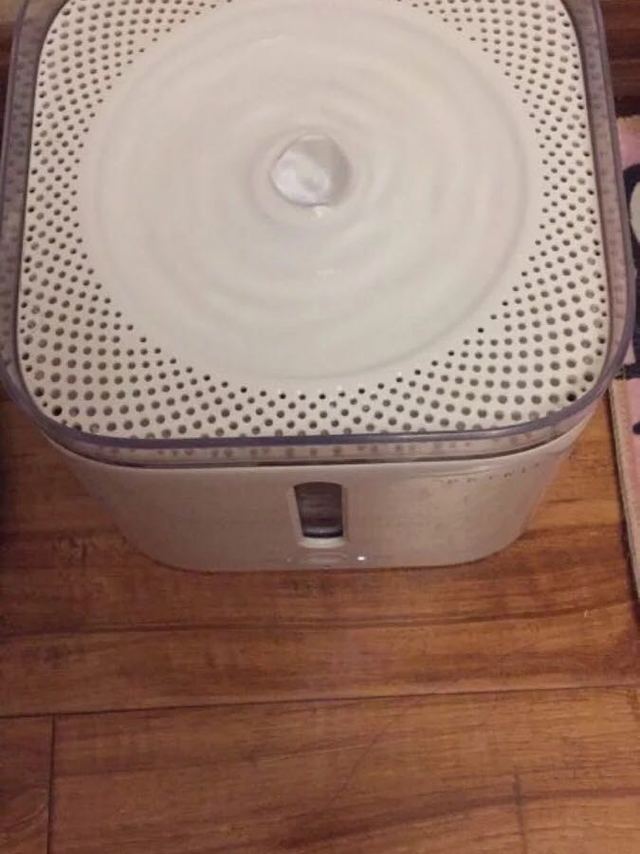 很洋气的一款饮水机
拆洗非常方便,过滤也
