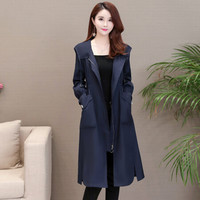 沫欣 风衣女2019秋冬新品纯色连帽收腰显瘦中长款百搭口袋轻薄风衣外套 KKHYXB8106 藏蓝色 3XL