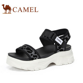 骆驼（CAMEL） 女士 舒适清凉豹纹魔术贴厚底凉鞋 A92515675 灰黑 38