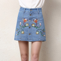 AUDDE 翱笛 夏季新款女装新品刺绣牛仔短裤裙女半身裙排扣A字中腰裙裤绣花裙子 zxALDTY-680 浅蓝色 S码