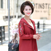 沫欣 风衣女2019秋季新品中老年妈妈装洋气阔太太ol通勤刺绣连帽口袋宽松风衣短外套 JXALSYY8053 酱色 XL