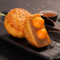 有券的上：EULONG 元朗 双蛋黄白莲蓉月饼 150g