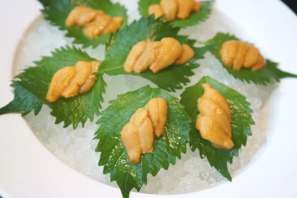 大闸蟹+海胆畅吃!蟹宴日料双主题自助!上海漕河泾万丽酒店自助晚餐