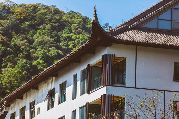 隐居山水半岛，背山面湖！安吉涵田度假村1晚套餐