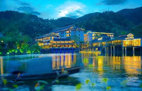 隐居山水半岛，背山面湖！安吉涵田度假村1晚套餐