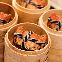 美术馆里吃自助！上海昊美艺术酒店大闸蟹畅吃自助晚餐