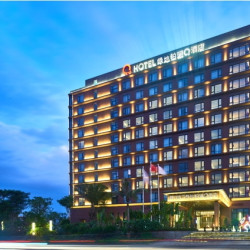 海口美兰绿地铂骊酒店商务房2晚 含早餐+美兰机场接送 可拆分