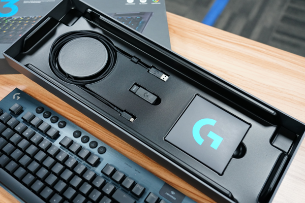 Logitech 罗技 G913 机械键盘丨一步到位好选择