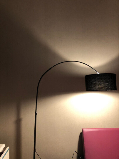 
挺好看的，配的是15W的暖黄LED灯，