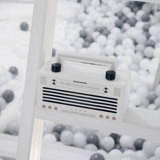 音乐画布Musicanvas Mini款创意蓝牙音箱复古老收音机简约音响低音炮手提3D环绕家用户外大音量时光机M011