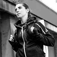 考拉海购黑卡会员：adidas 阿迪达斯 ZNE HOODIE 女子夹克外套