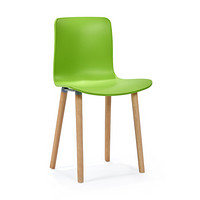 百思宜 北欧现代简约休闲靠背餐椅 家用洽谈接待时尚成人塑料椅子 绿色